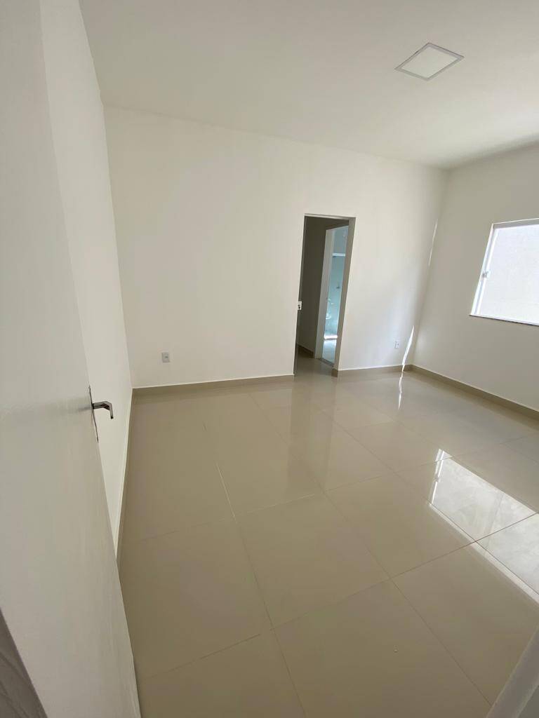 Casa à venda com 3 quartos, 150m² - Foto 3