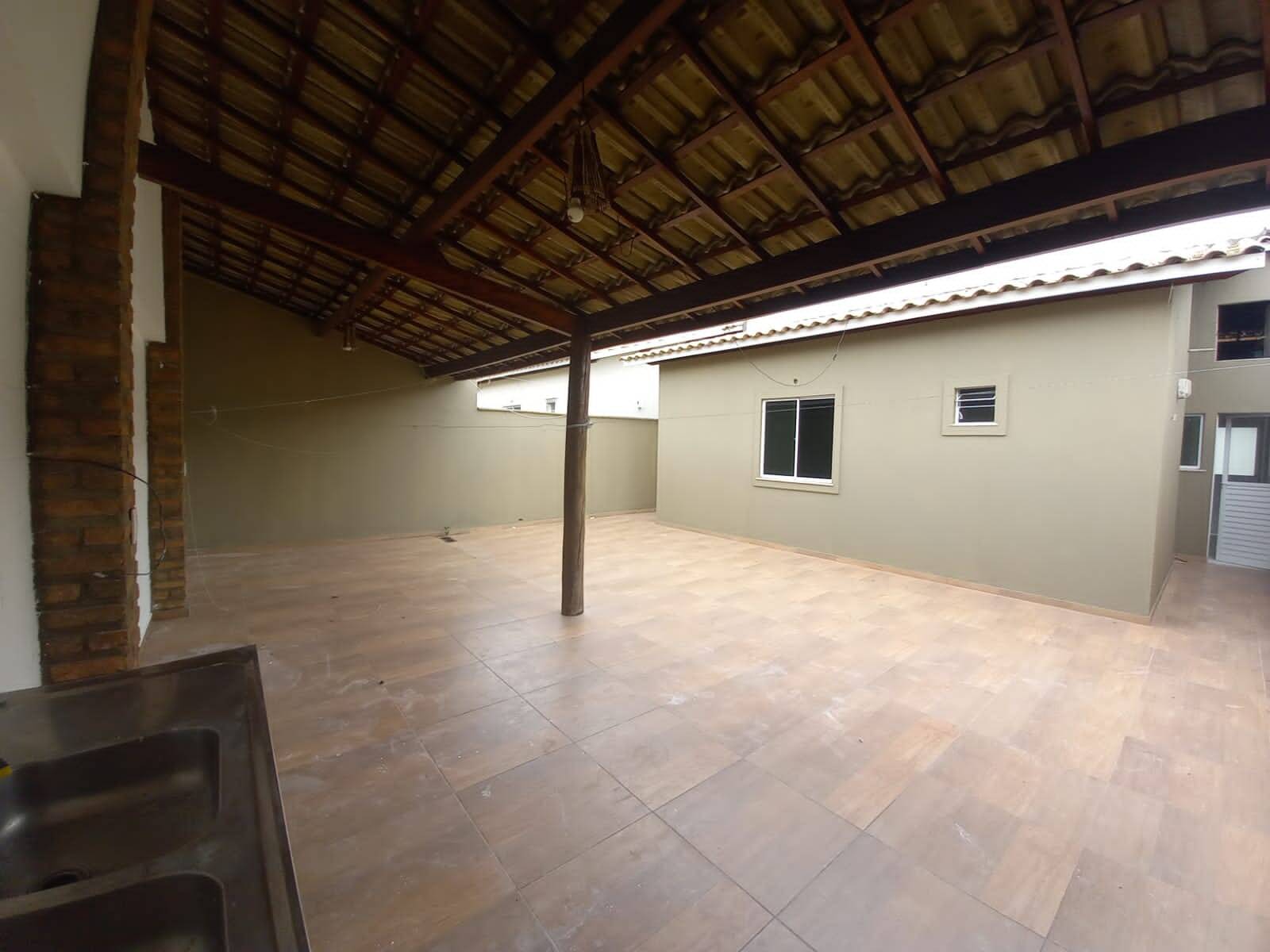 Casa para alugar com 3 quartos, 125m² - Foto 1