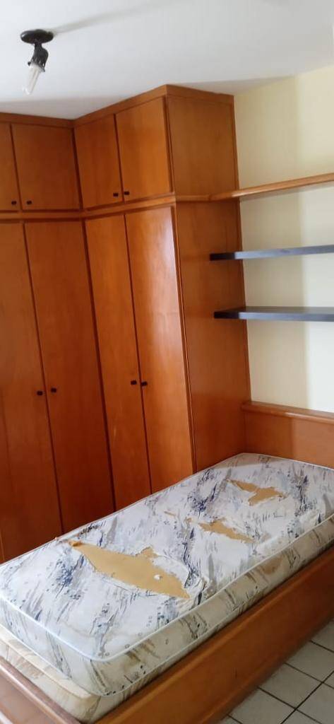 Apartamento para alugar com 2 quartos, 100m² - Foto 6