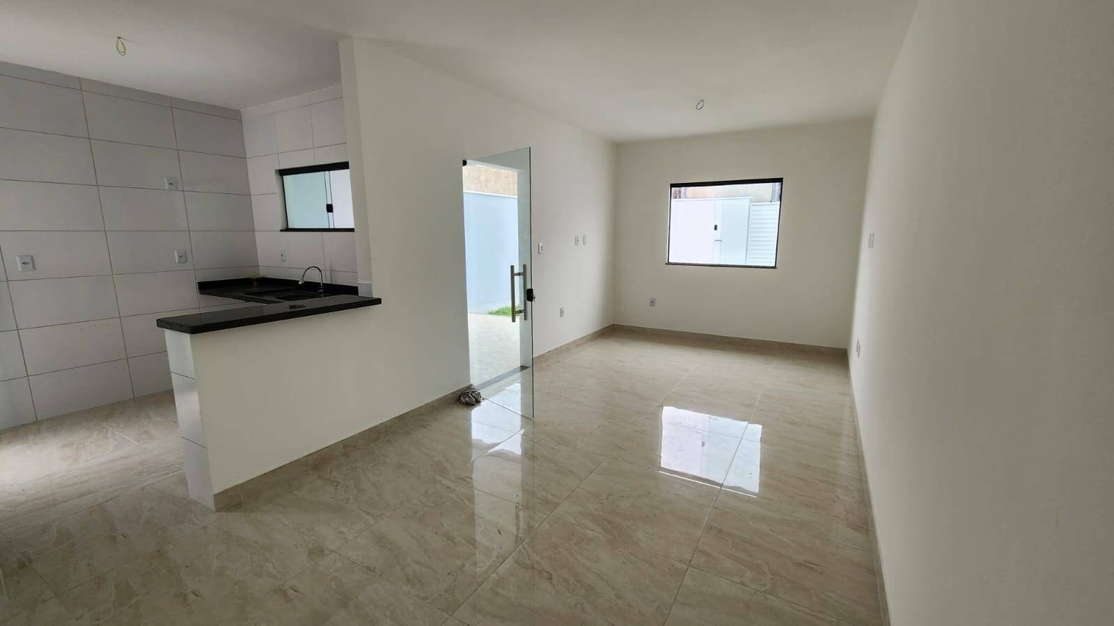 Casa à venda com 3 quartos, 100m² - Foto 9