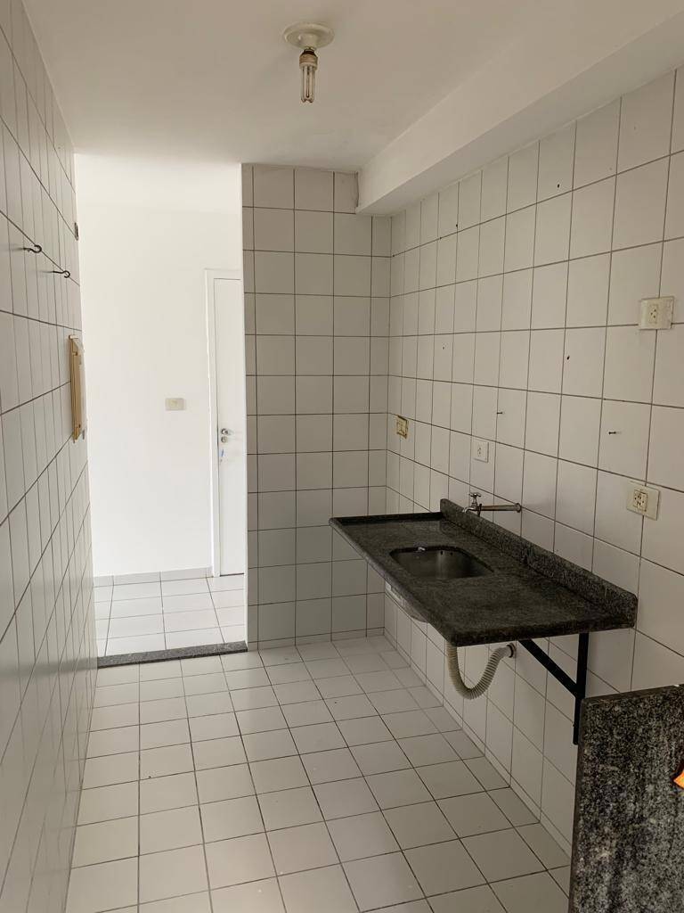 Apartamento à venda e aluguel com 3 quartos, 68m² - Foto 13