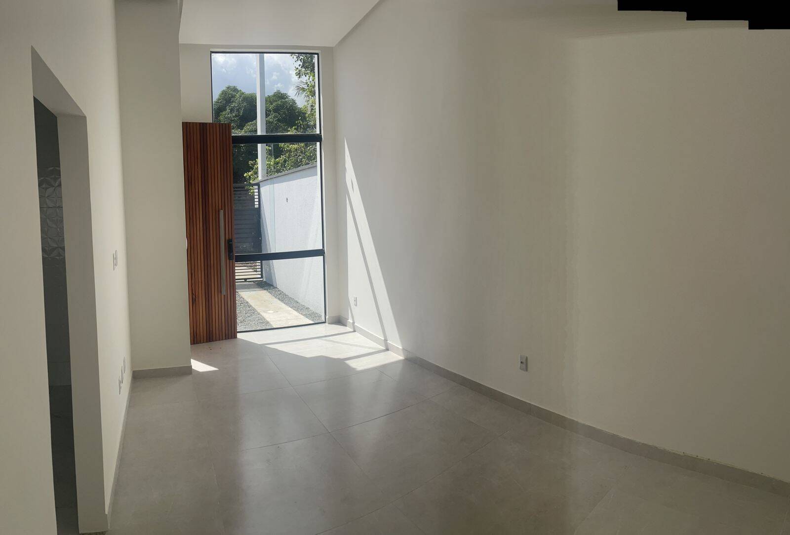 Casa à venda com 3 quartos, 77m² - Foto 8