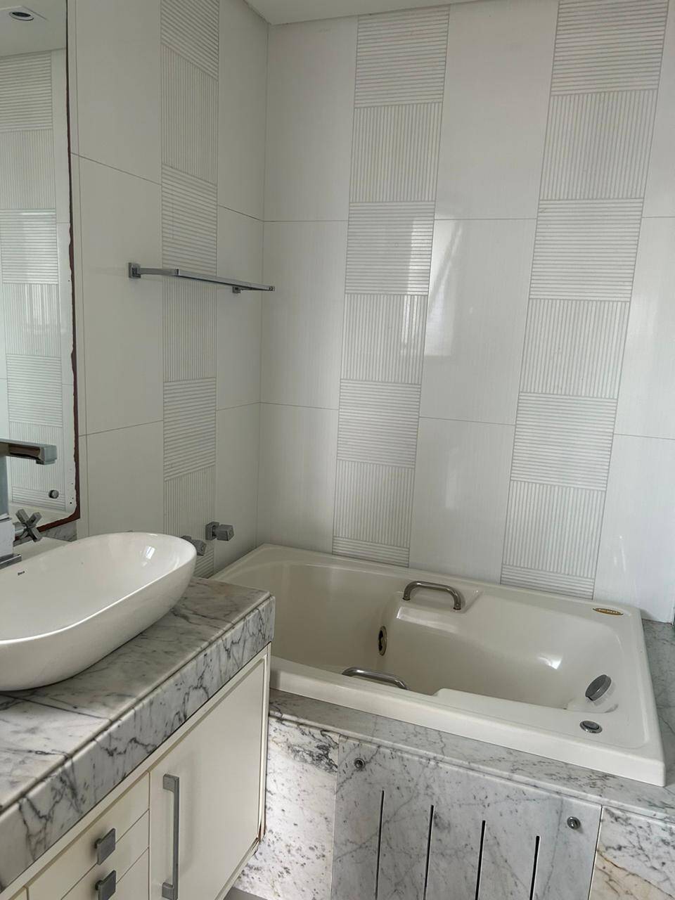 Apartamento à venda e aluguel com 3 quartos, 192m² - Foto 10