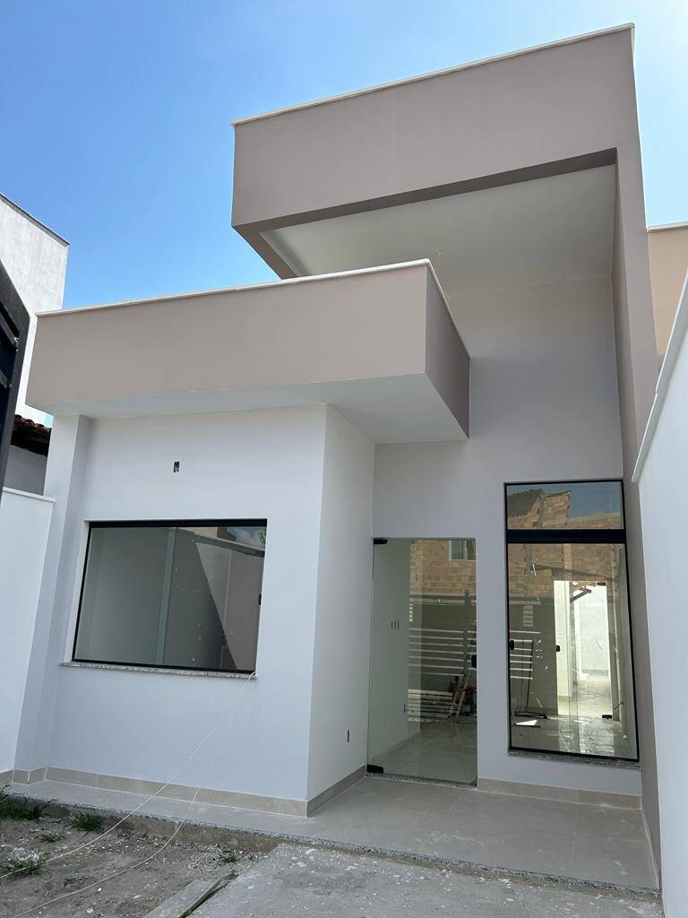 Casa à venda com 3 quartos, 150m² - Foto 1