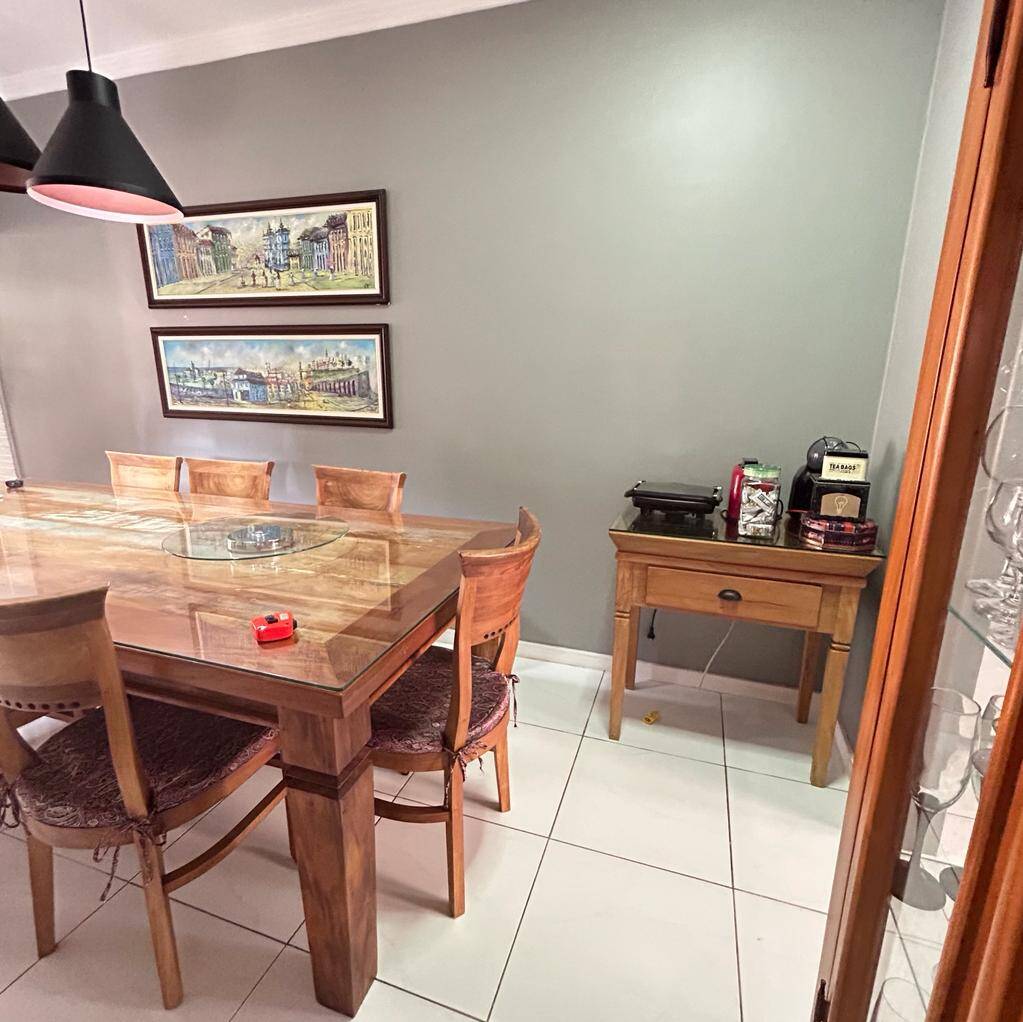 Casa à venda e aluguel com 3 quartos, 250m² - Foto 15