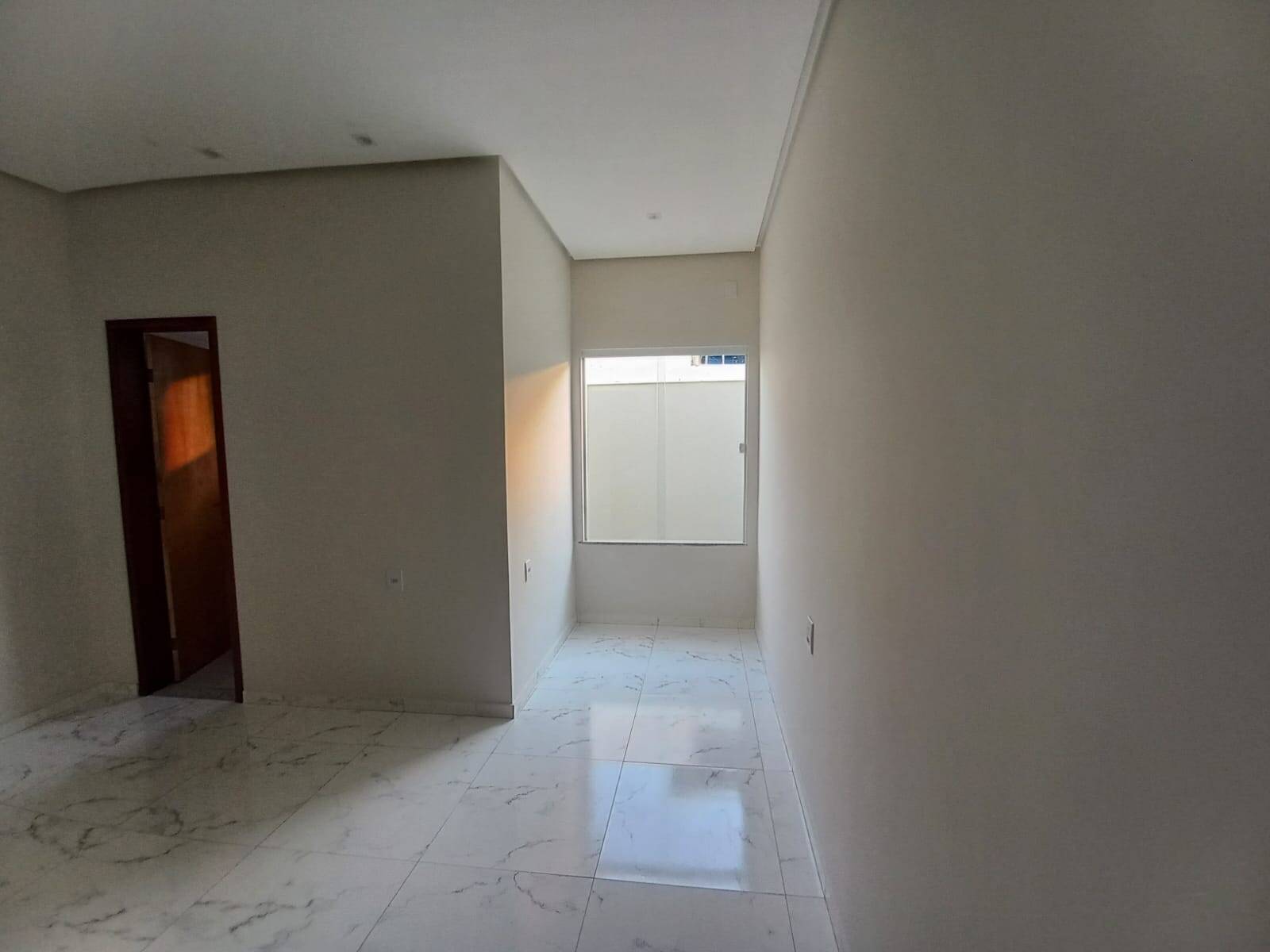 Casa à venda com 2 quartos, 75m² - Foto 3