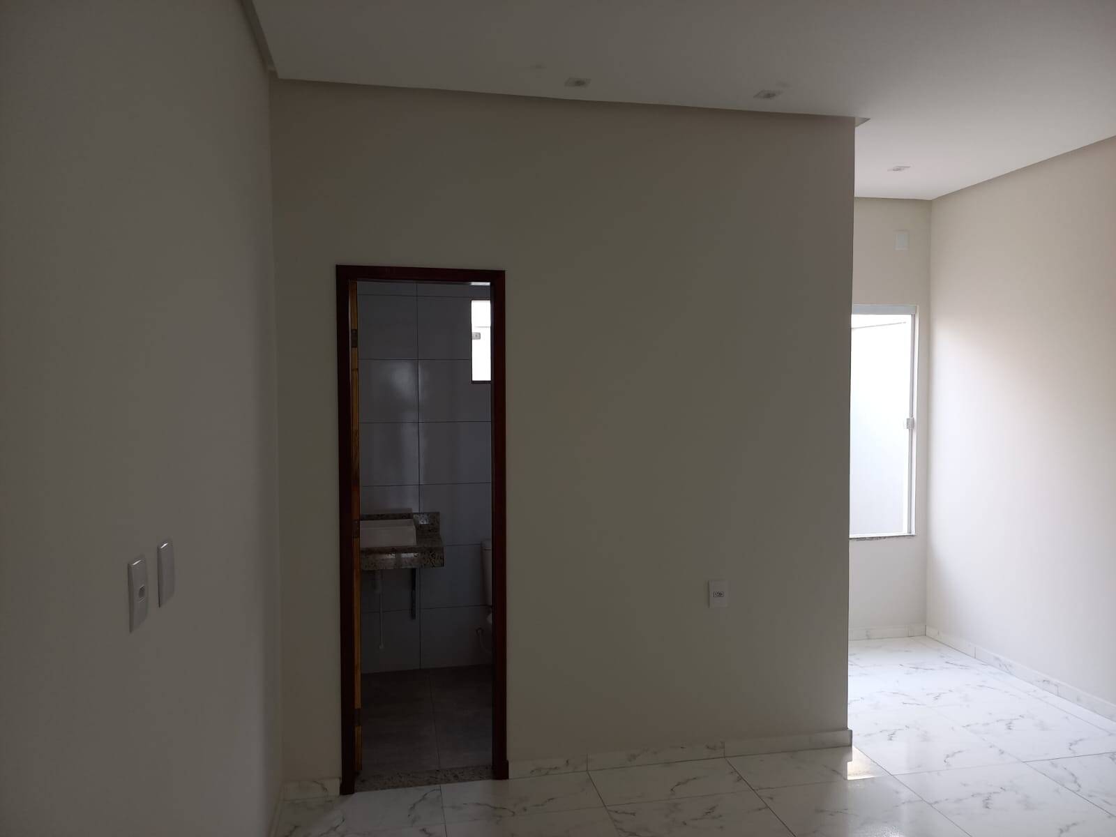 Casa à venda com 2 quartos, 75m² - Foto 15