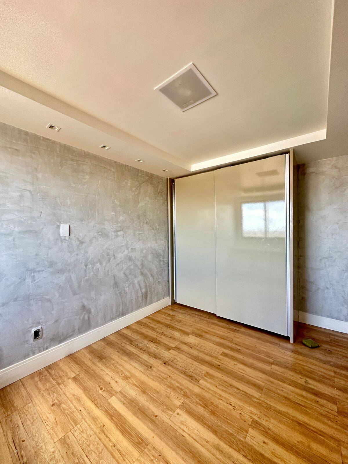 Apartamento para alugar com 4 quartos, 310m² - Foto 12