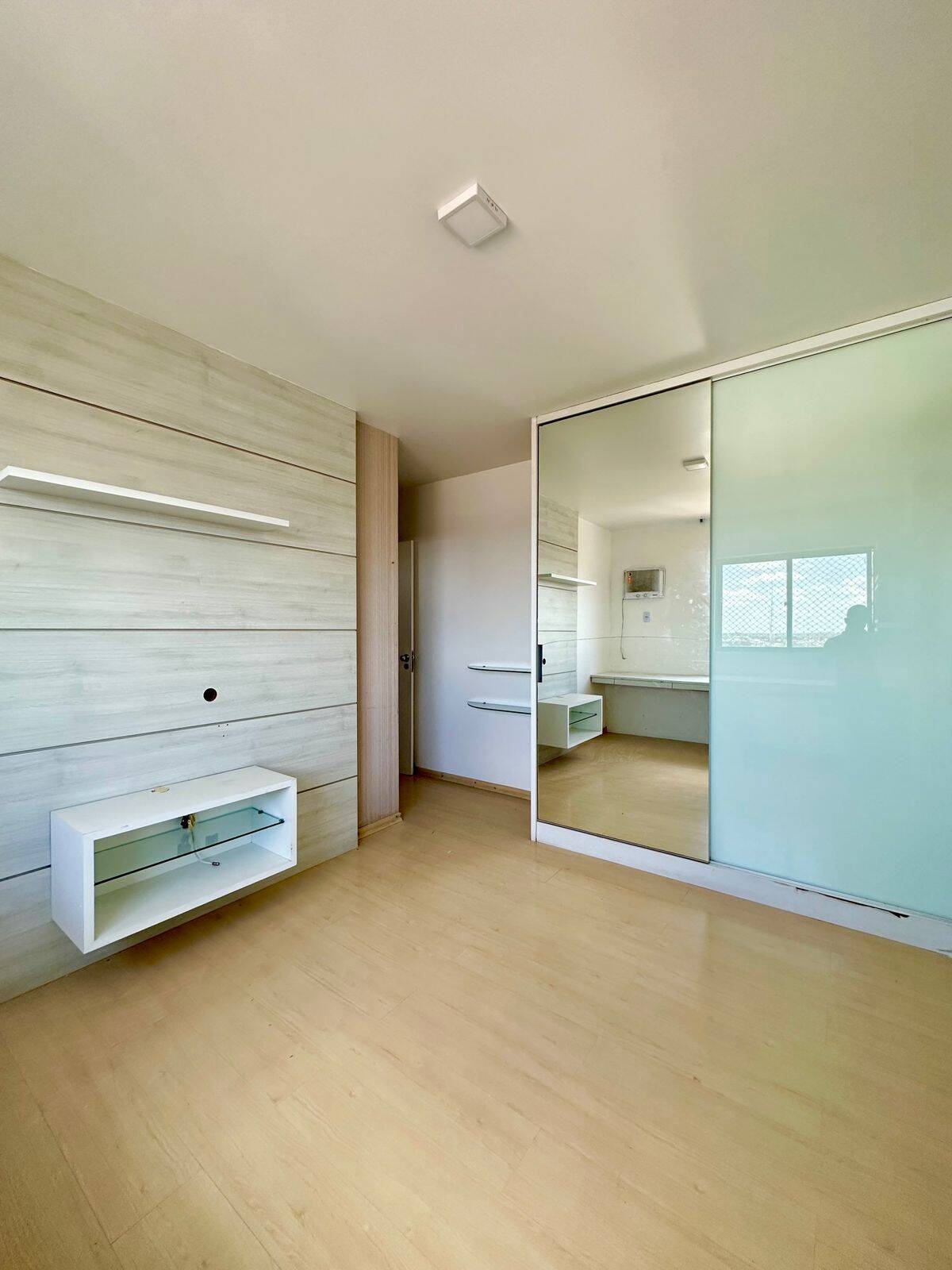 Apartamento para alugar com 4 quartos, 310m² - Foto 17