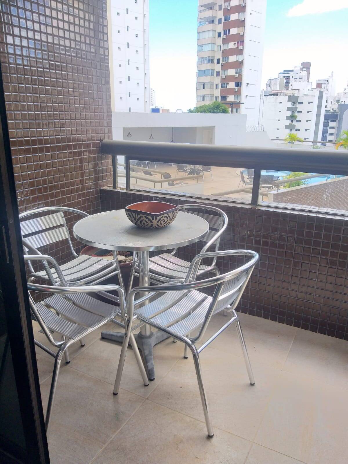 Apartamento à venda com 4 quartos, 272m² - Foto 4