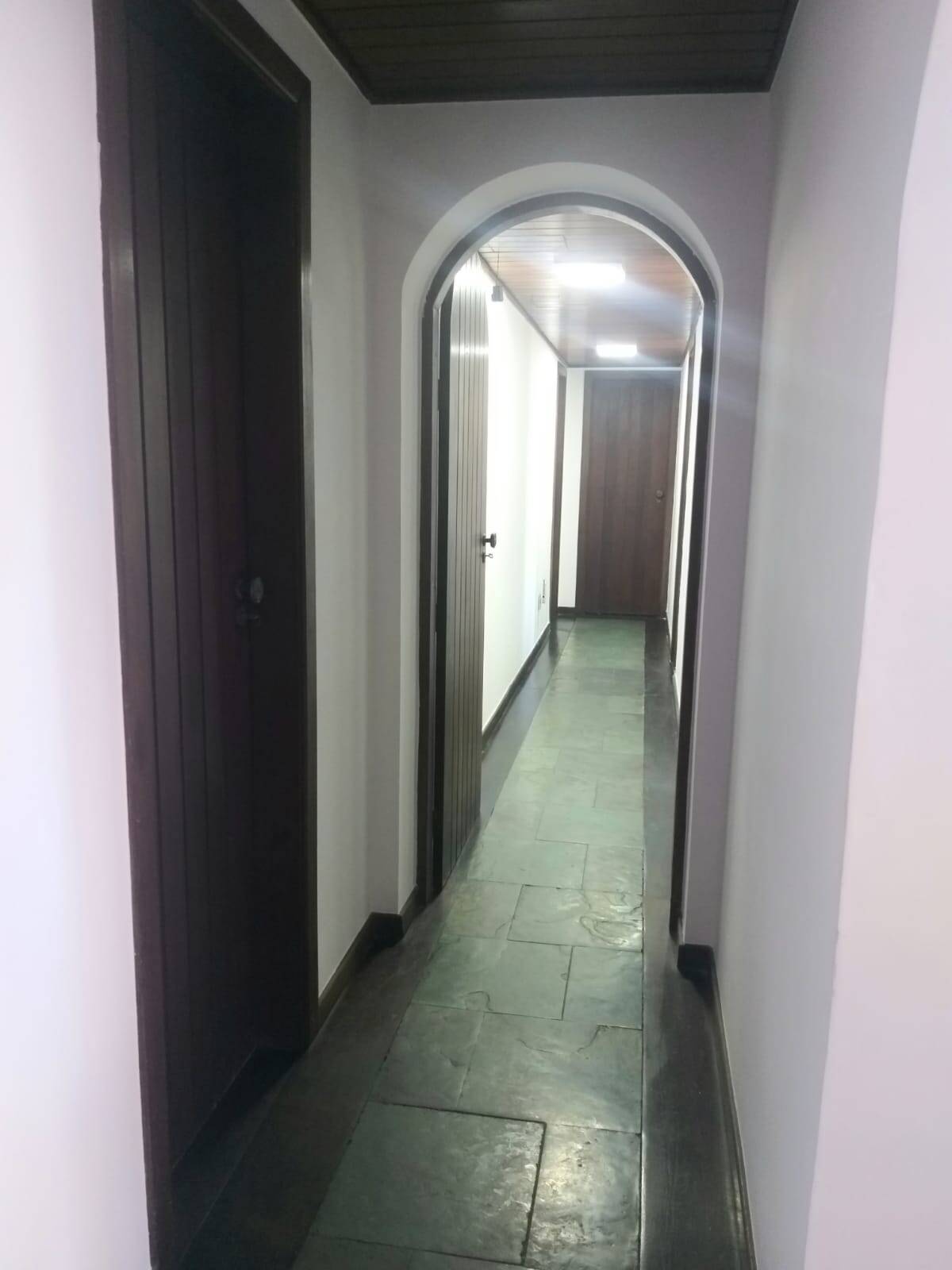 Apartamento à venda com 4 quartos, 272m² - Foto 5