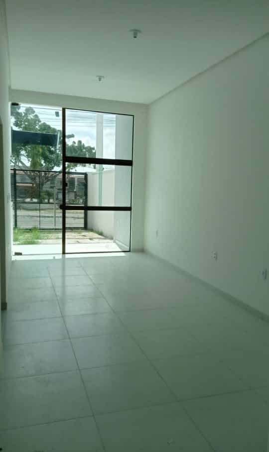 Casa à venda com 3 quartos, 69m² - Foto 5