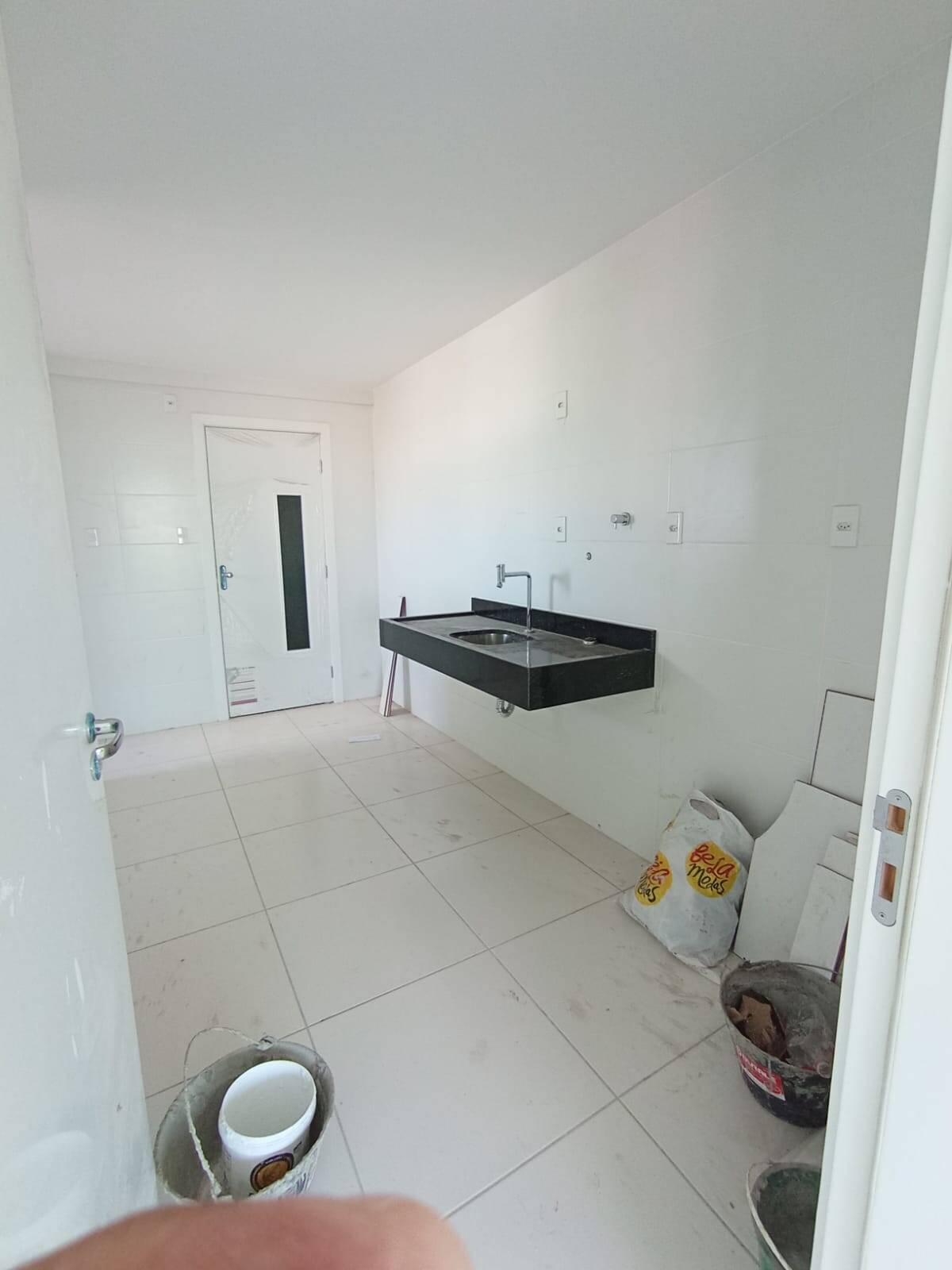 Apartamento para alugar com 3 quartos, 108m² - Foto 2