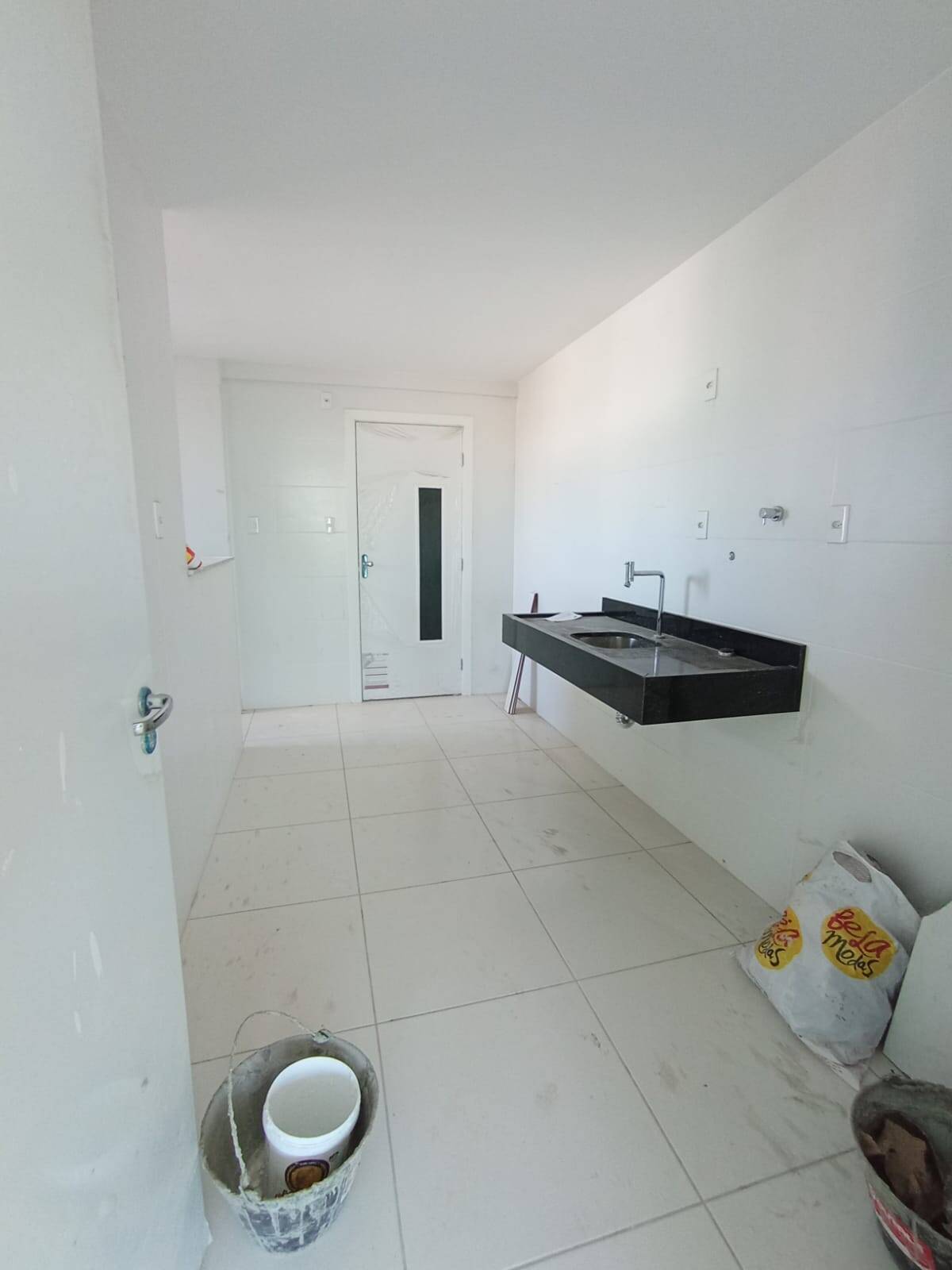 Apartamento para alugar com 3 quartos, 108m² - Foto 11