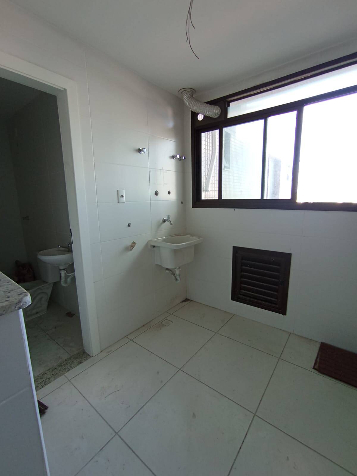 Apartamento para alugar com 3 quartos, 108m² - Foto 14