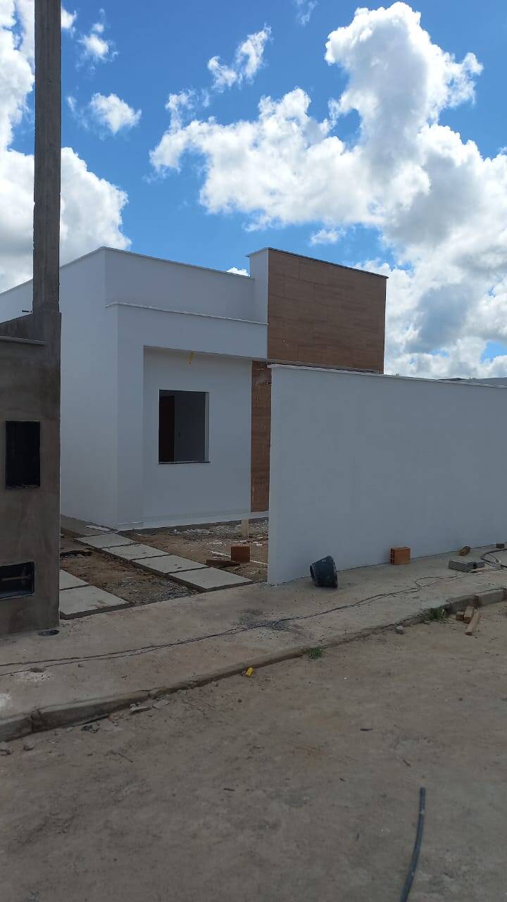 Casa à venda com 2 quartos, 55m² - Foto 2