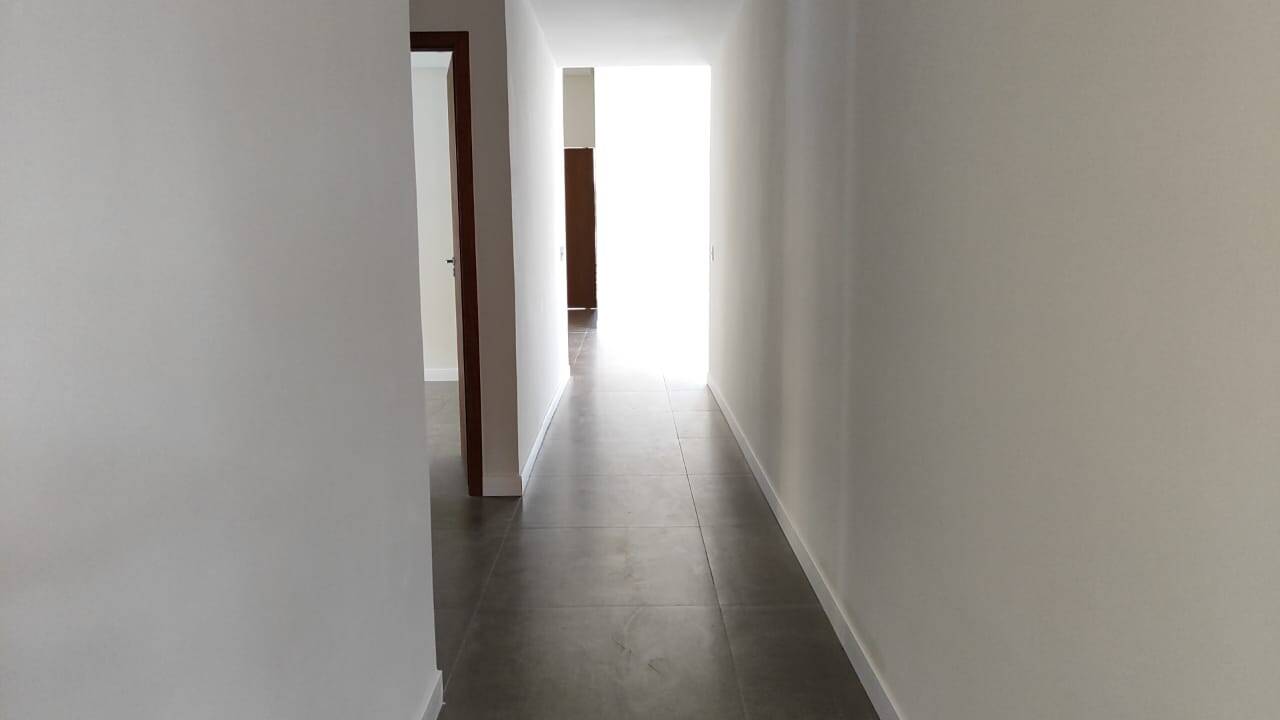 Casa à venda com 3 quartos, 600m² - Foto 18