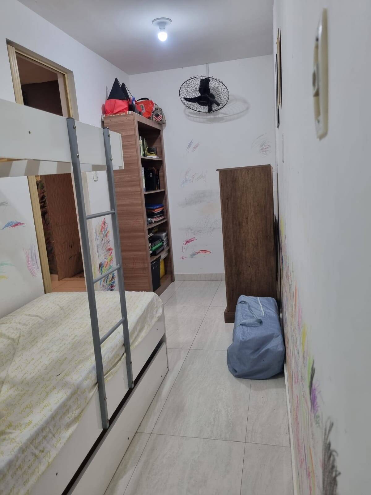 Casa à venda com 3 quartos, 162m² - Foto 4