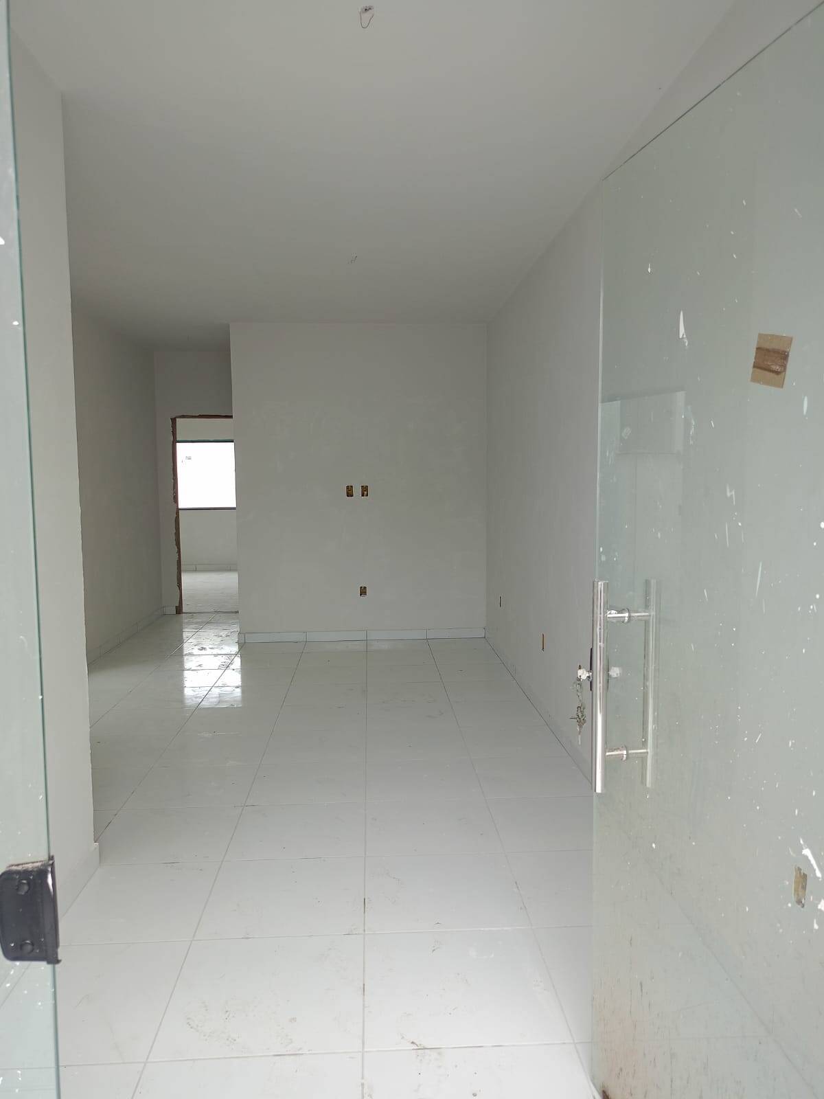 Casa à venda com 2 quartos, 68m² - Foto 3