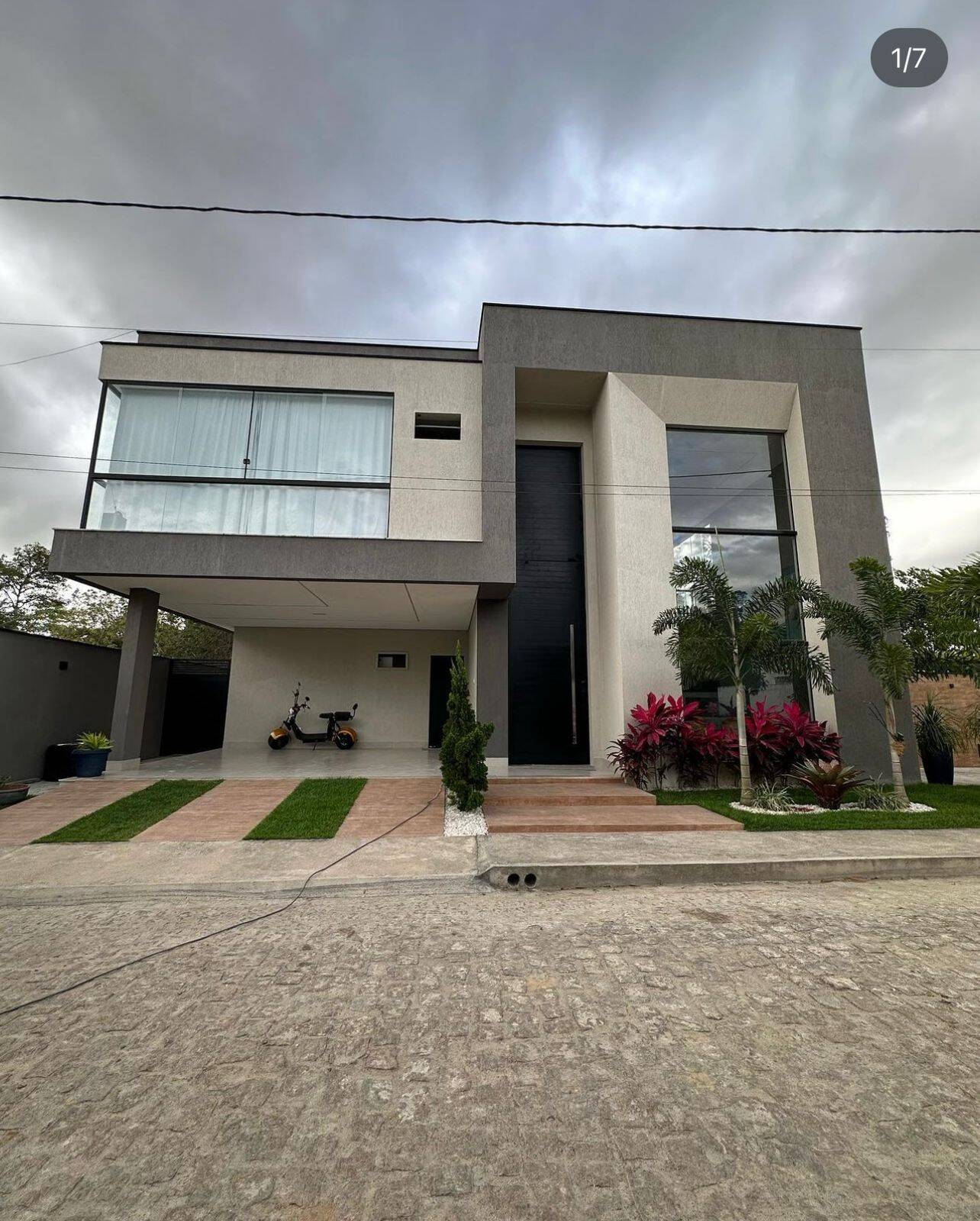 Casa à venda com 4 quartos, 600m² - Foto 2