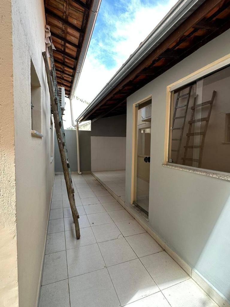 Casa à venda com 3 quartos, 140m² - Foto 3