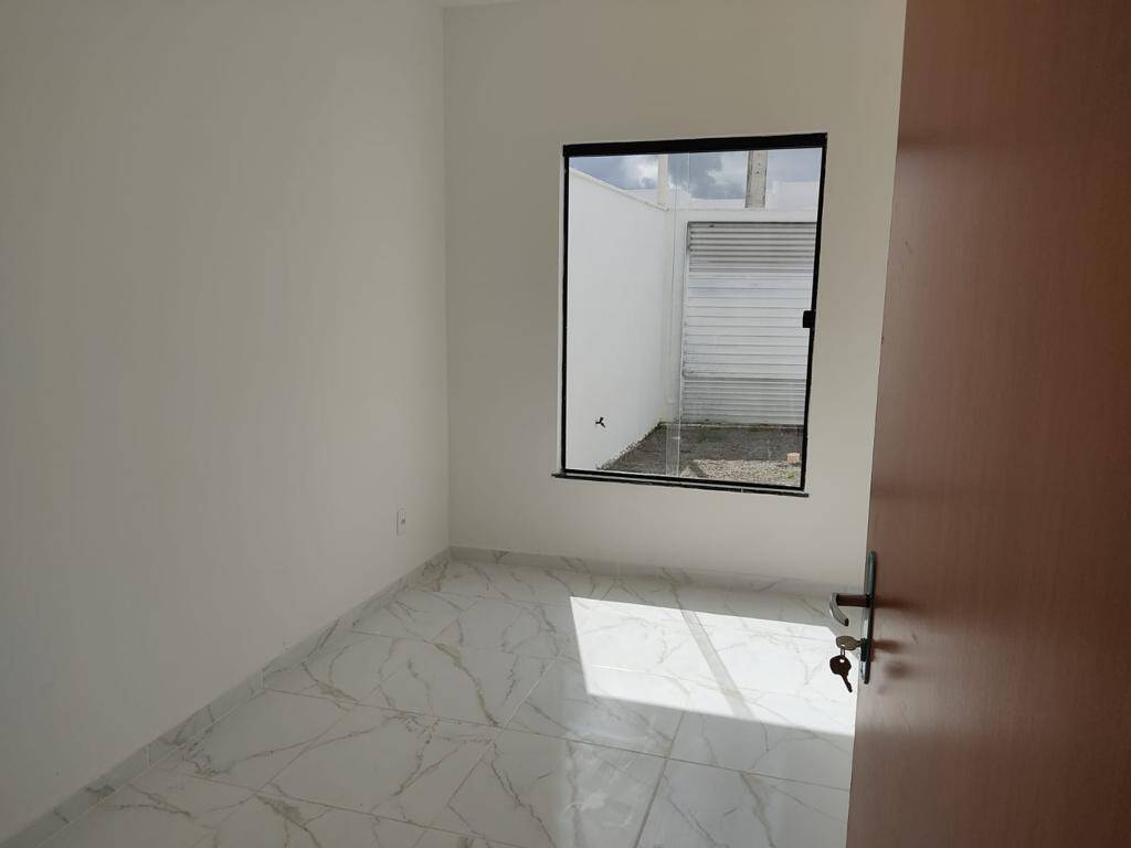 Casa à venda com 2 quartos, 68m² - Foto 5