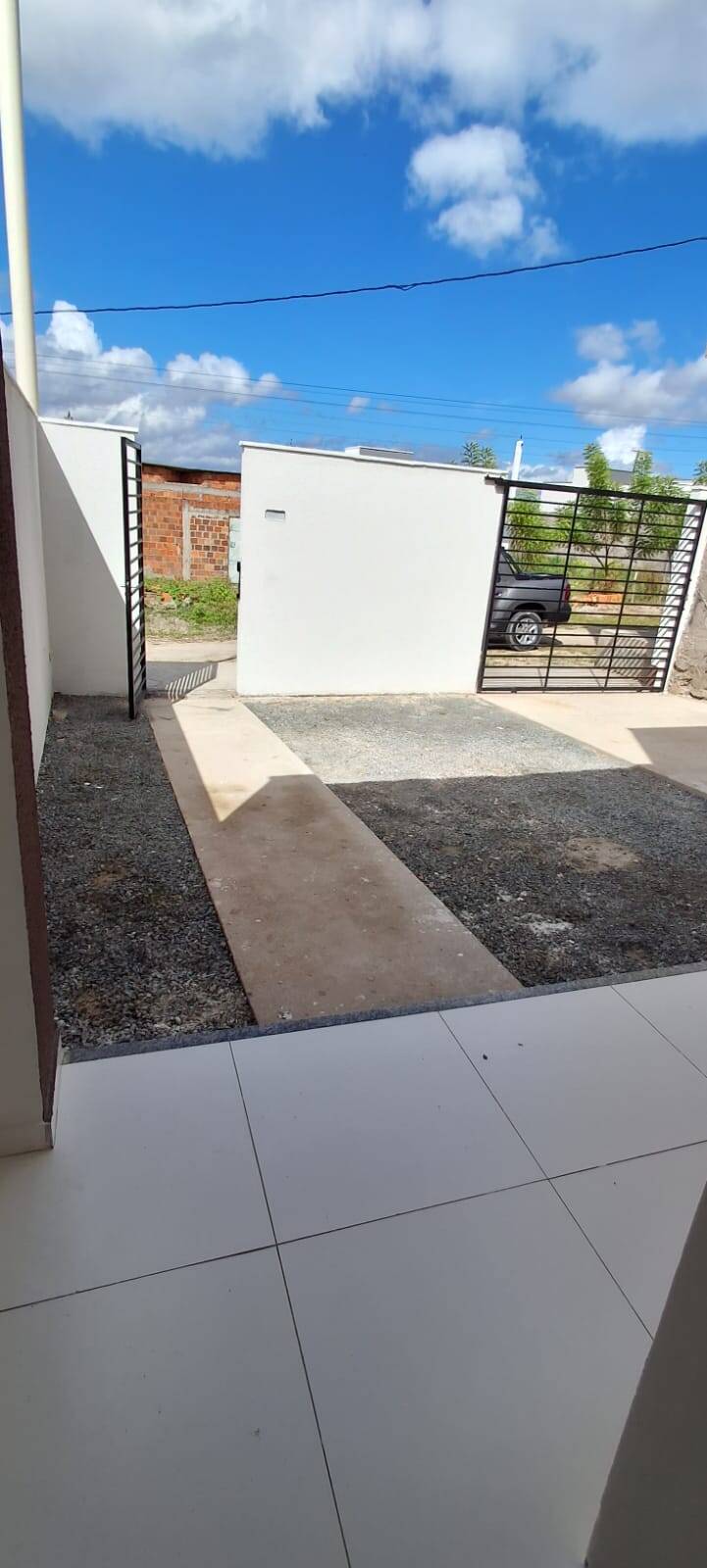 Casa à venda com 2 quartos, 54m² - Foto 2