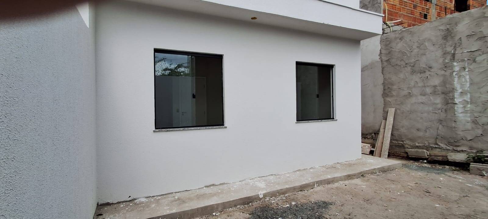 Casa à venda com 2 quartos, 54m² - Foto 12