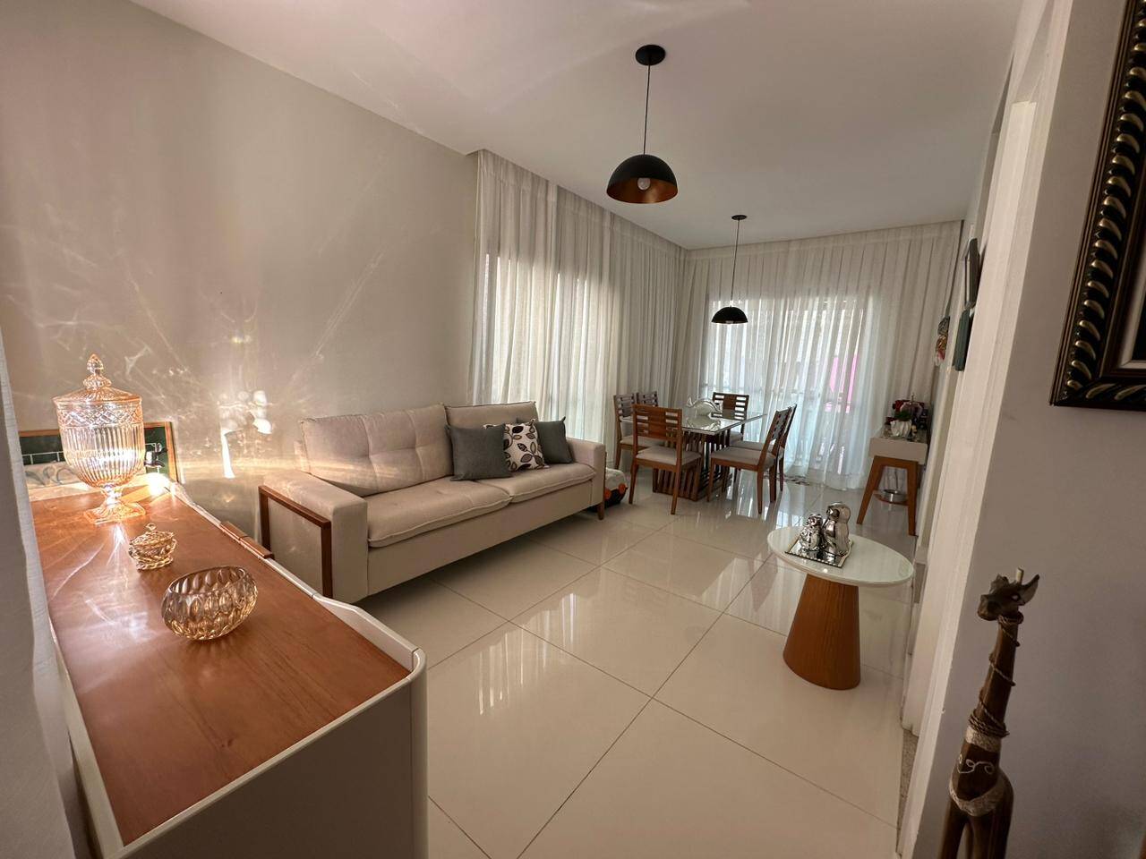 Casa à venda com 3 quartos, 196m² - Foto 1