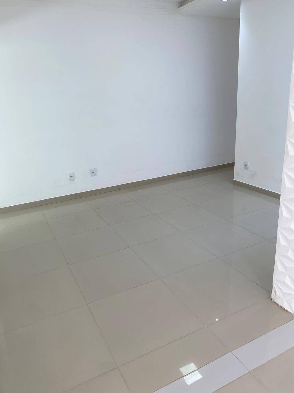 Casa à venda com 3 quartos, 165m² - Foto 2