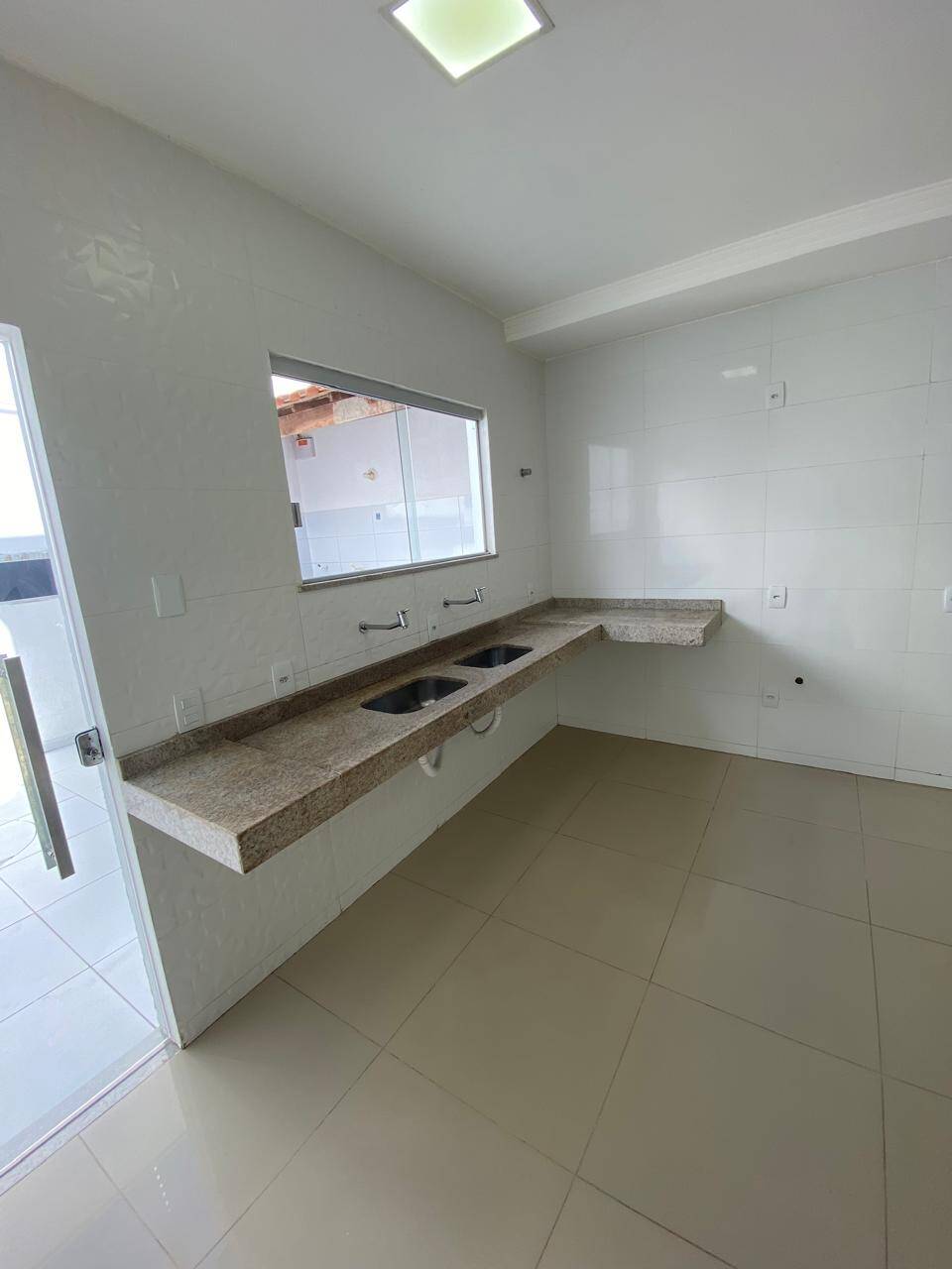 Casa à venda com 3 quartos, 165m² - Foto 11