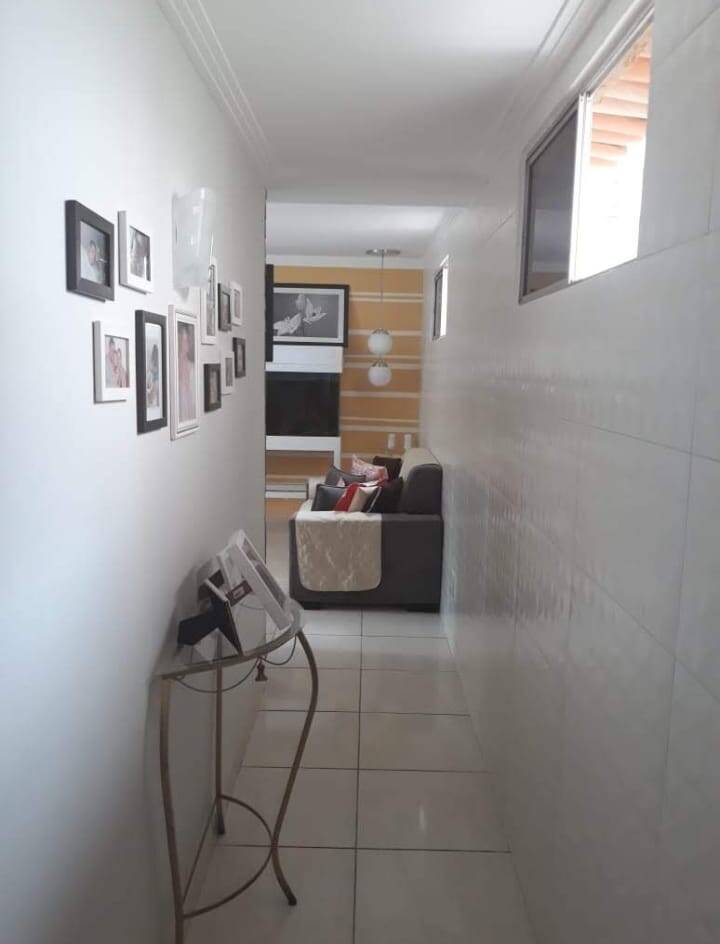 Apartamento à venda com 3 quartos - Foto 1