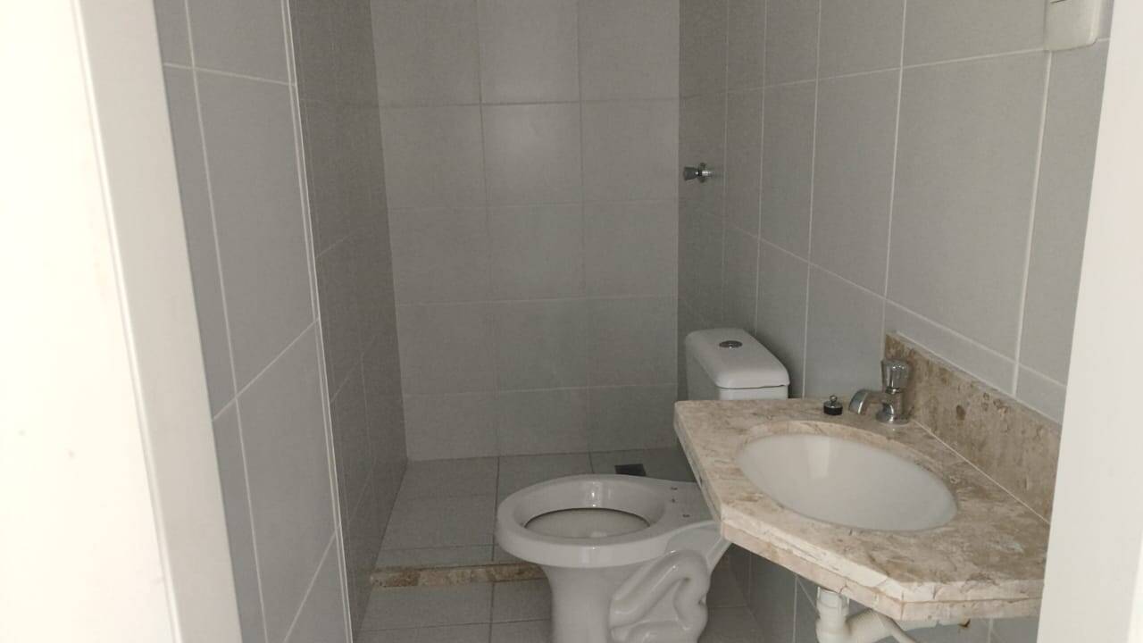 Apartamento à venda e aluguel com 3 quartos - Foto 10