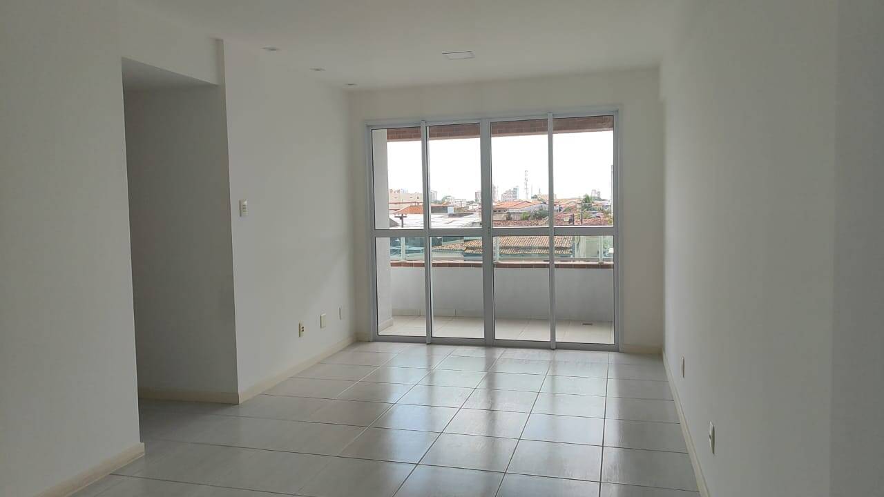 Apartamento à venda e aluguel com 3 quartos - Foto 1