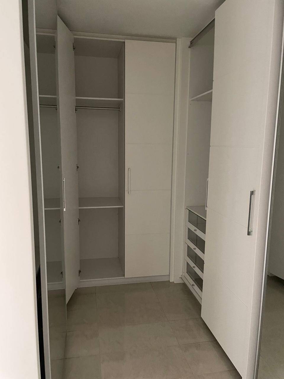 Casa para alugar com 4 quartos, 630m² - Foto 5