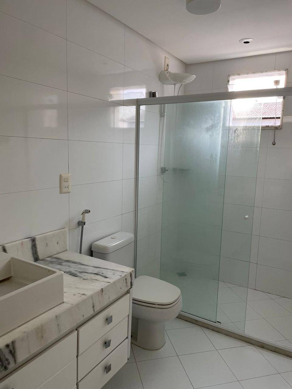 Casa para alugar com 4 quartos, 630m² - Foto 19