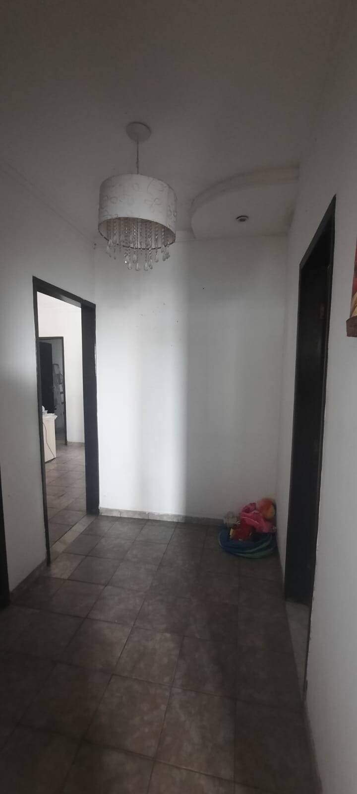 Casa à venda com 3 quartos, 117m² - Foto 2