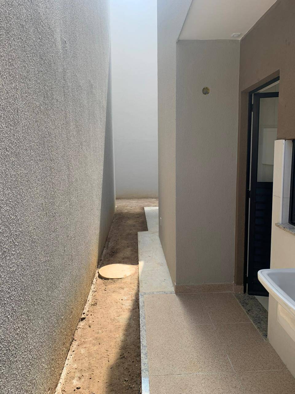 Casa à venda com 3 quartos, 113m² - Foto 2