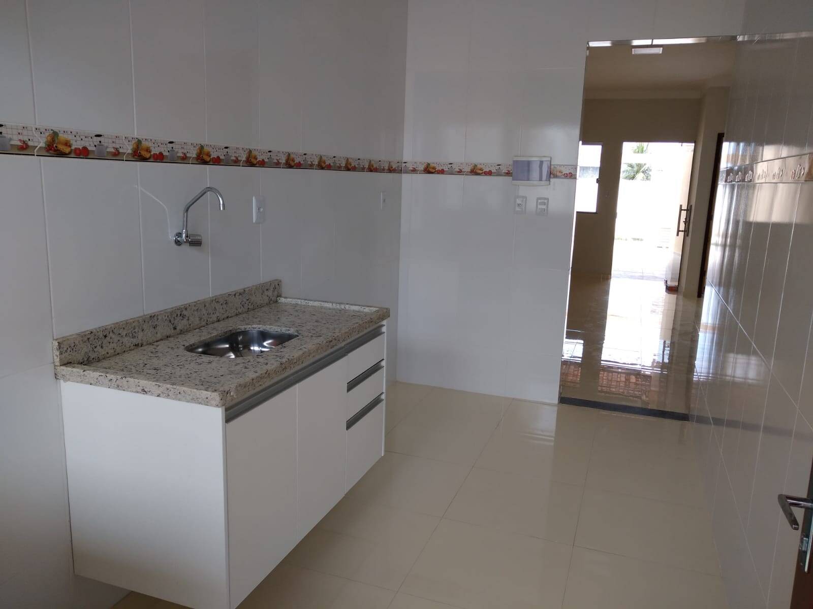 Casa à venda com 2 quartos, 70m² - Foto 14