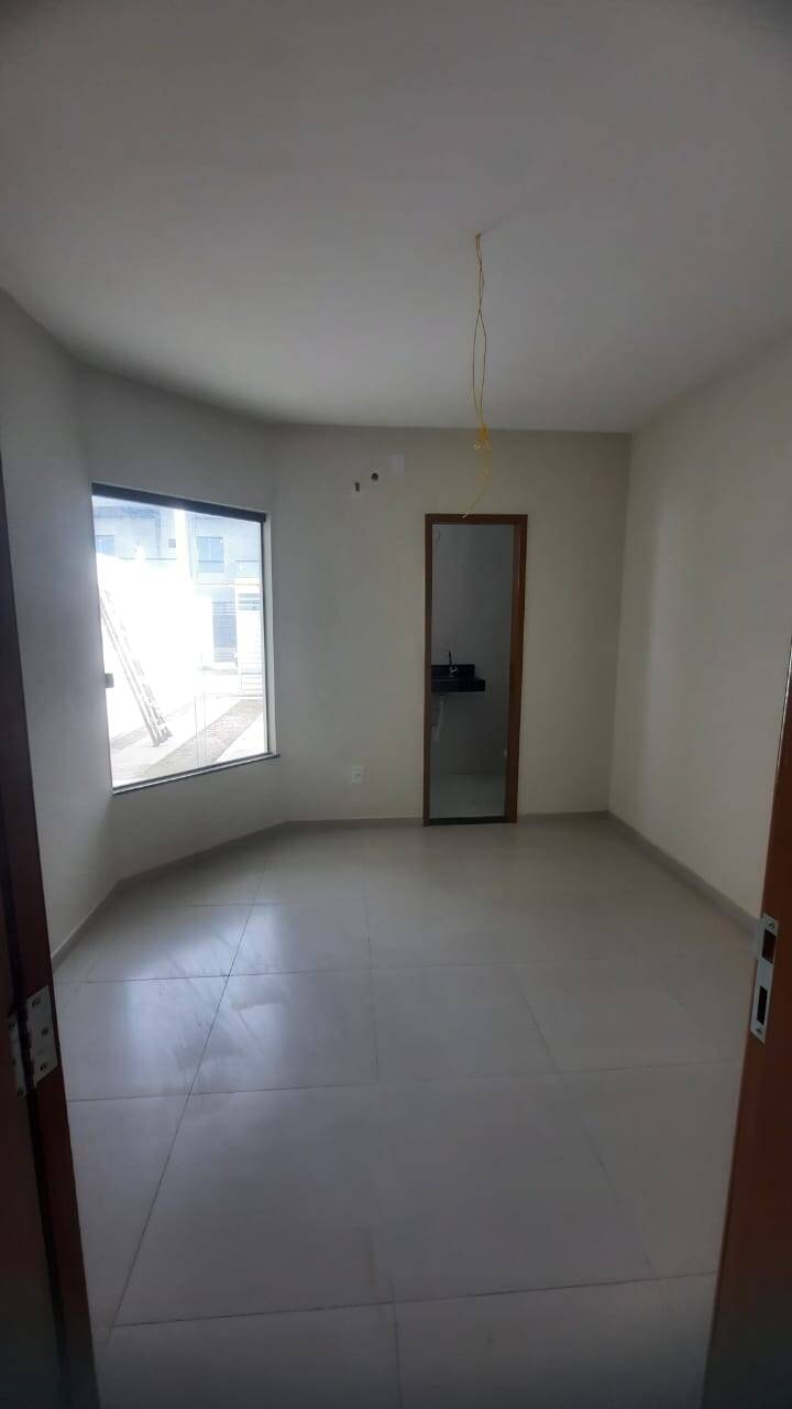 Casa à venda com 2 quartos, 78m² - Foto 5