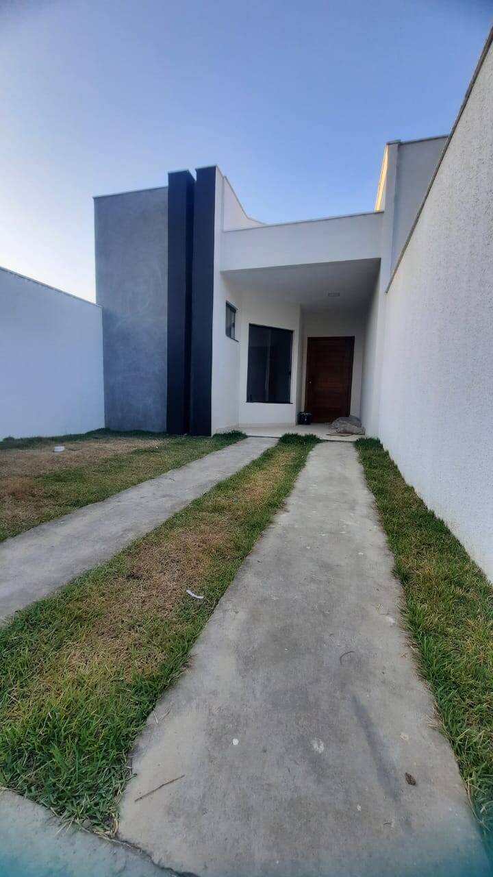 Casa à venda com 2 quartos, 78m² - Foto 1