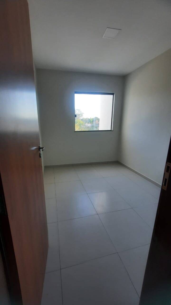 Casa à venda com 3 quartos, 114m² - Foto 4