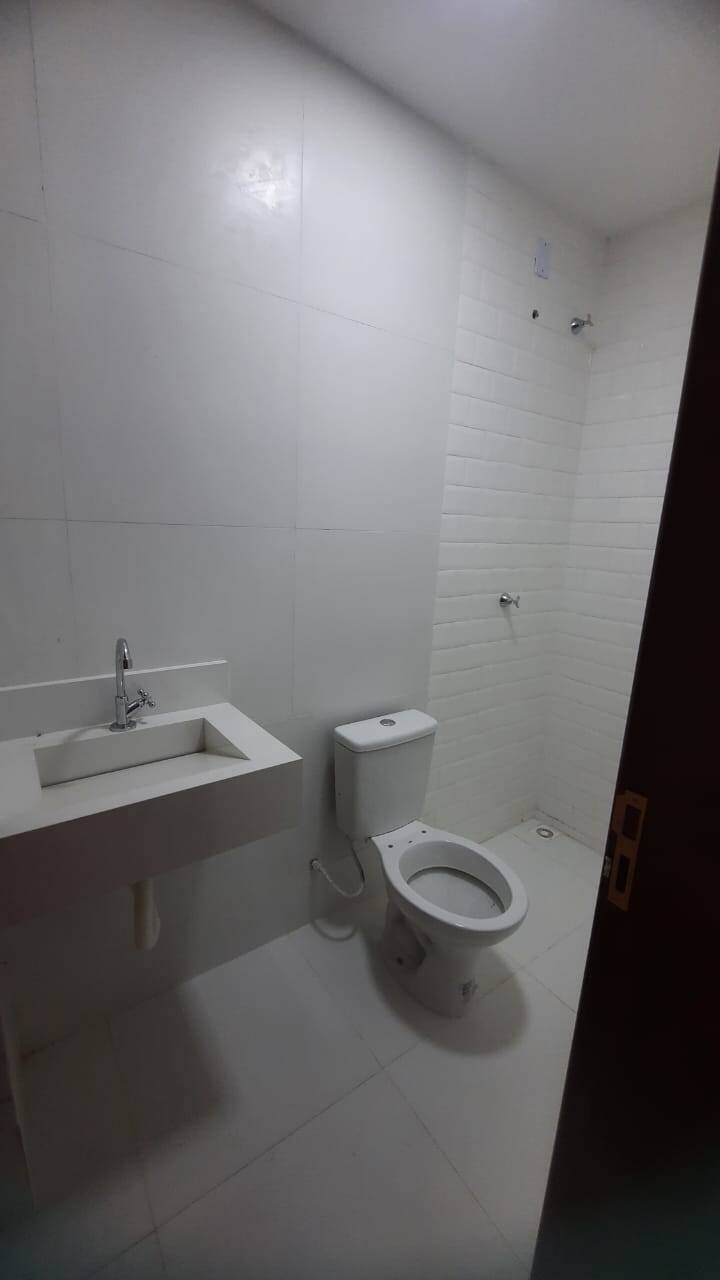 Casa à venda com 3 quartos, 114m² - Foto 3