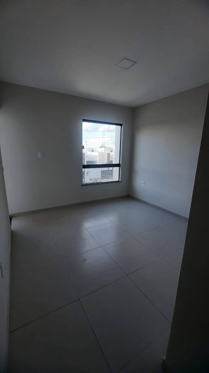 Casa à venda com 3 quartos, 114m² - Foto 14