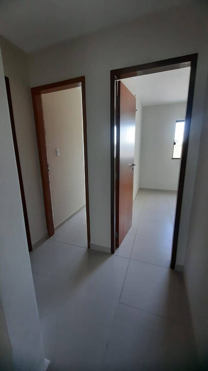 Casa à venda com 3 quartos, 114m² - Foto 9