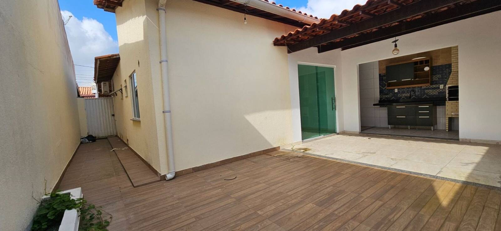 Casa para alugar com 3 quartos, 200m² - Foto 6