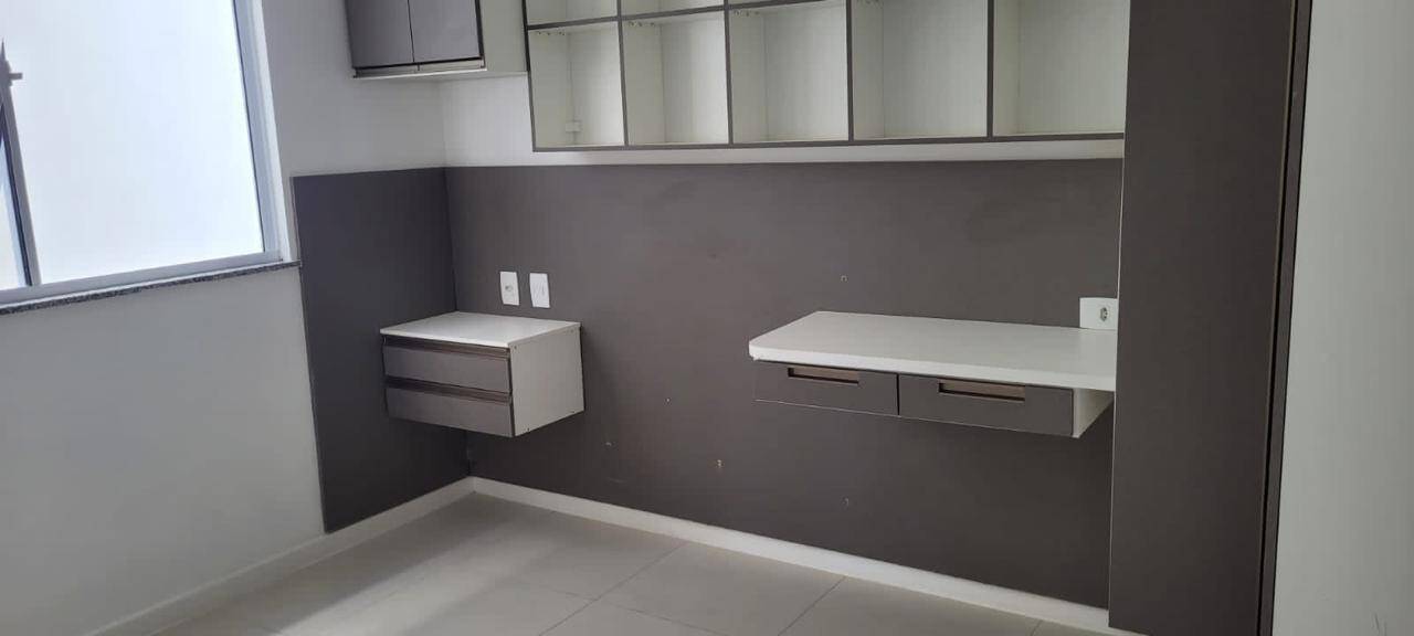 Casa à venda com 4 quartos, 100m² - Foto 11