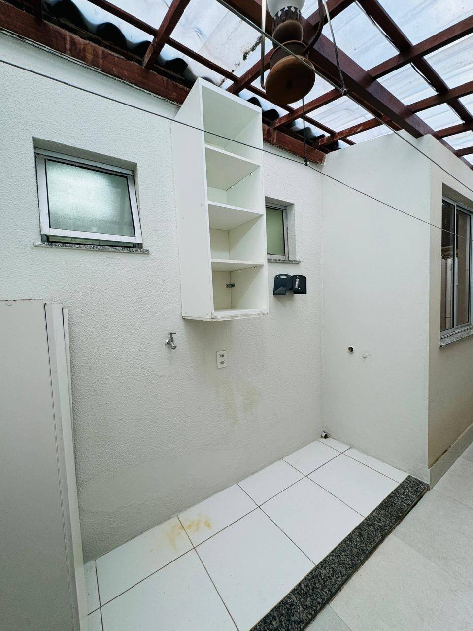 Casa à venda com 2 quartos, 50m² - Foto 10