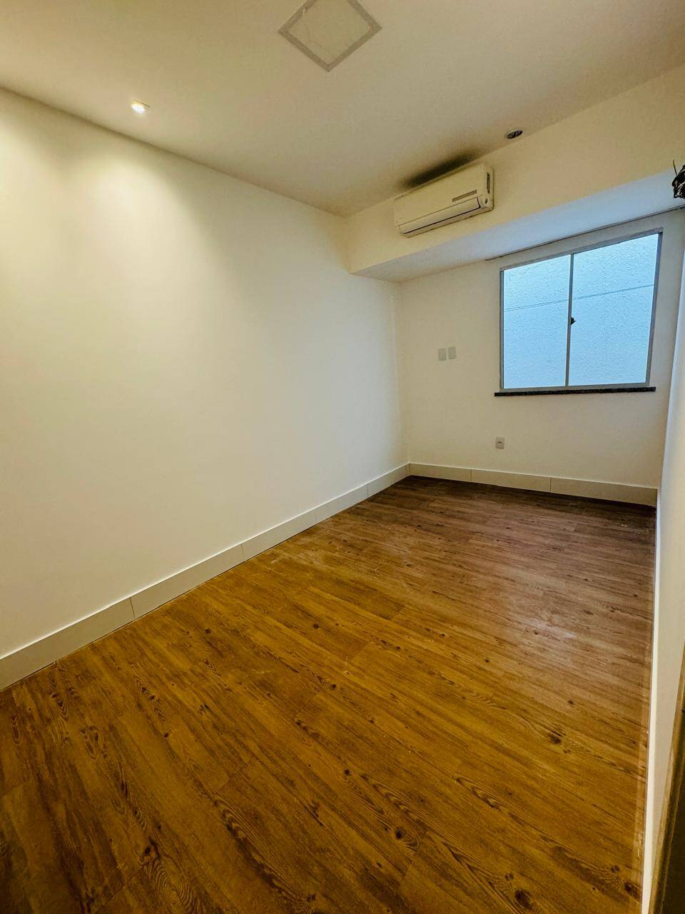 Casa à venda com 2 quartos, 50m² - Foto 15