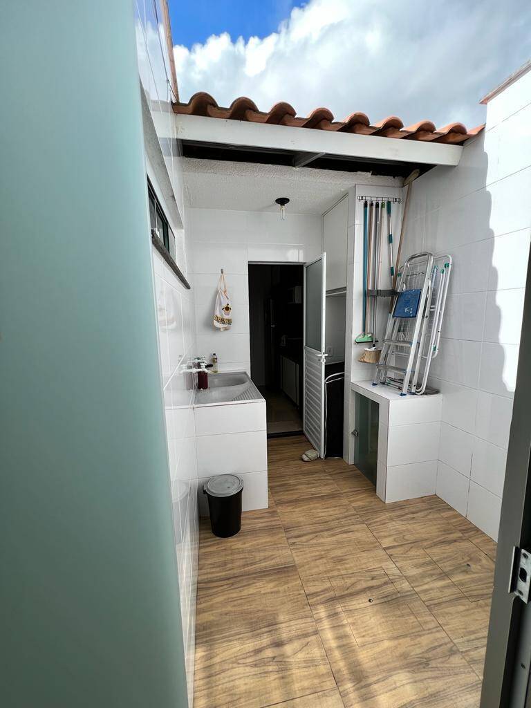 Casa à venda com 3 quartos, 135m² - Foto 14